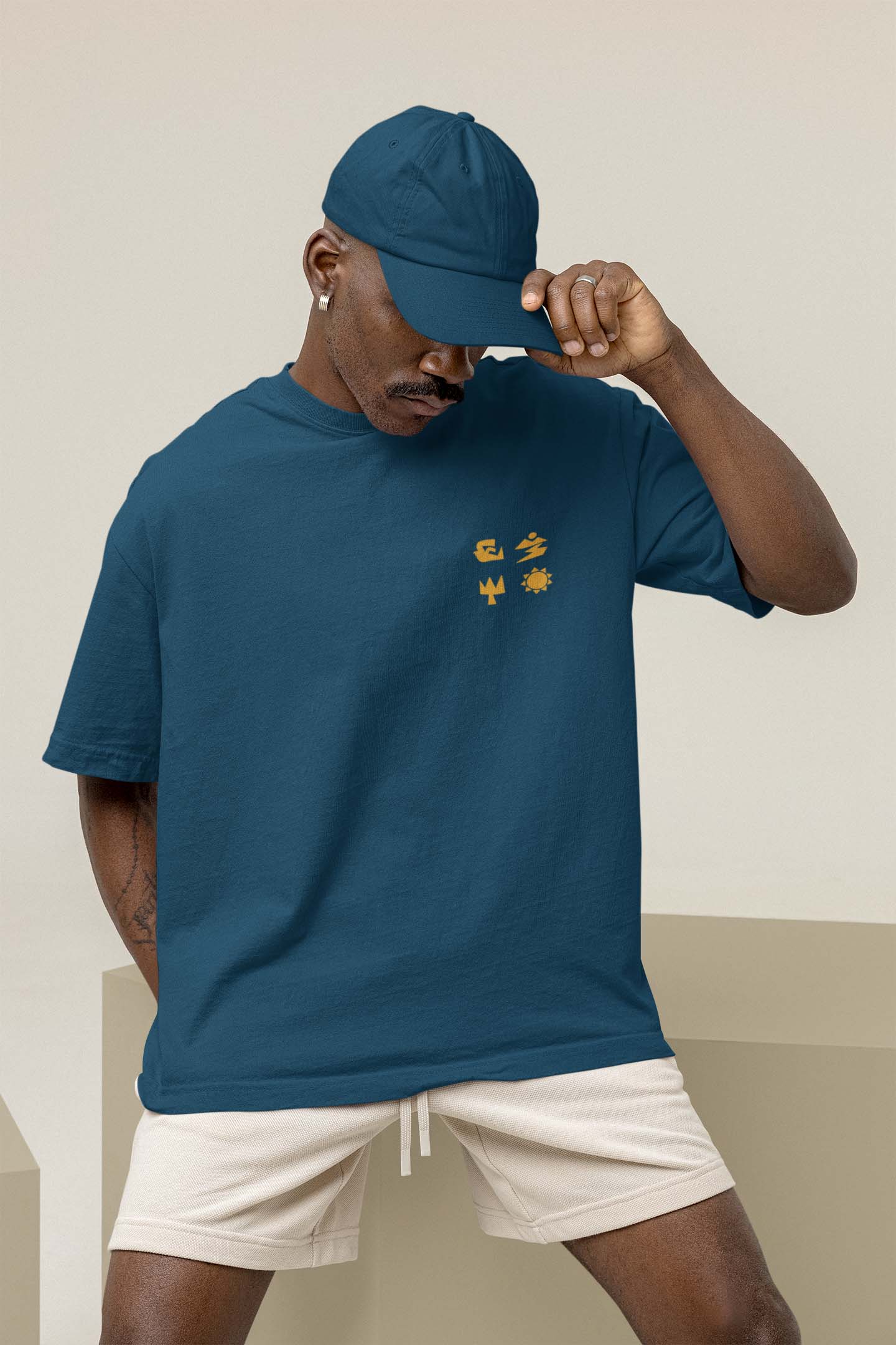 Icons of Urban Life - Oversize